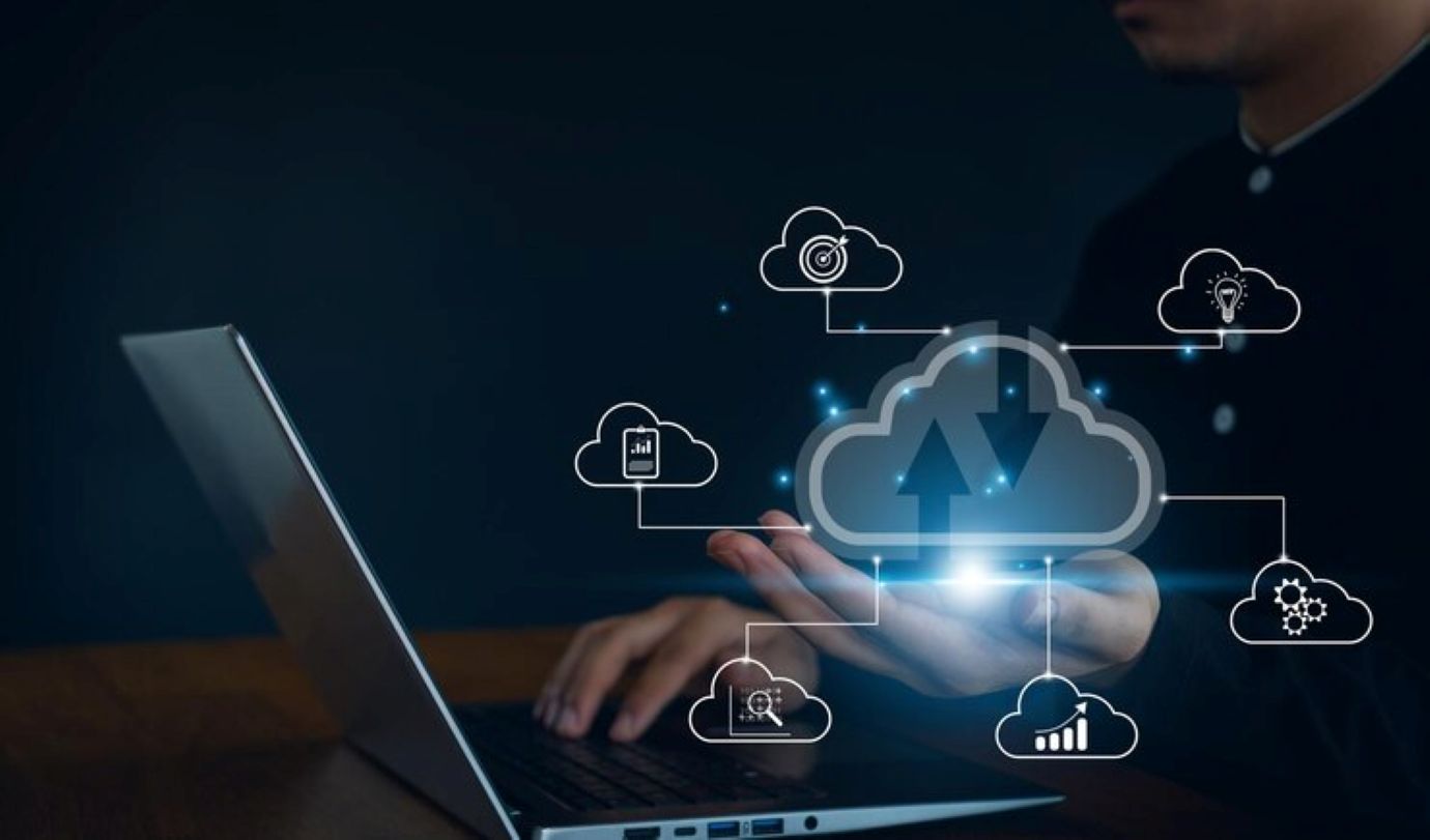 Solusi Cloud Analytics Terbaik untuk Keputusan Bisnis Lebih Cerdas